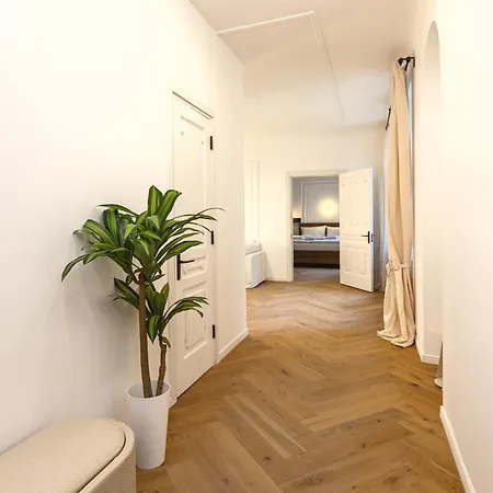 Apartment B68 25